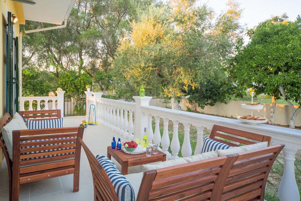 Karia Holiday Home Lefkímmi Exterior foto