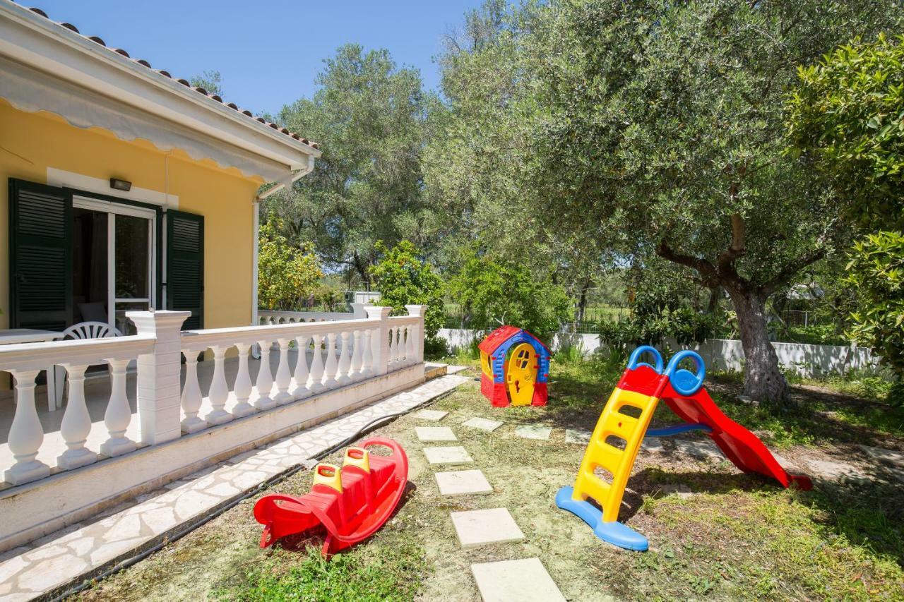 Karia Holiday Home Lefkímmi Exterior foto